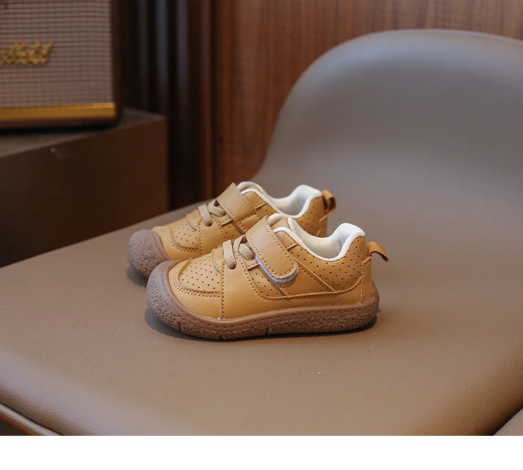 Baskets Premiers Pas – Souples, Confortables & Antidérapantes – Modèle Explorateur