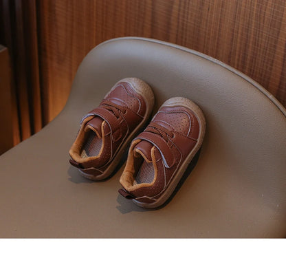 Baskets Premiers Pas – Souples, Confortables & Antidérapantes – Modèle Explorateur