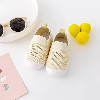 Baskets Bébé Respirantes – Légèreté & Confort – Modèle Souffle