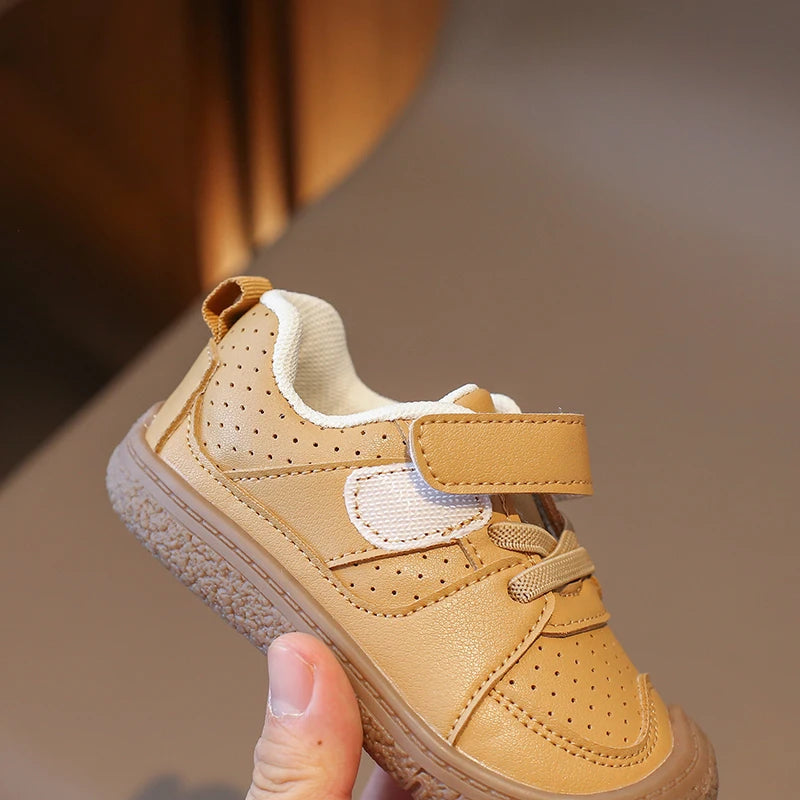 Baskets Premiers Pas – Souples, Confortables & Antidérapantes – Modèle Explorateur